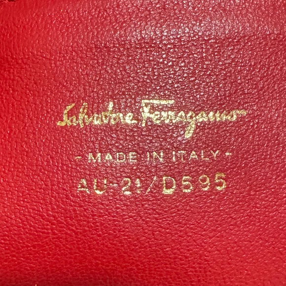 Authentic Salvatore Ferragamo Pre Owned Leather Tote Bag - Picture 5 of 6